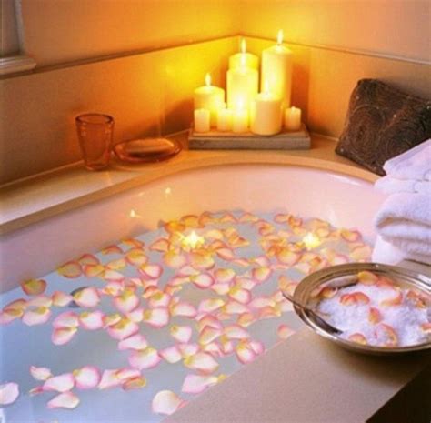 Romantic Valentine S Day Bathroom Ideas 26 Romantic Bathrooms Tub Candles Romantic Bath