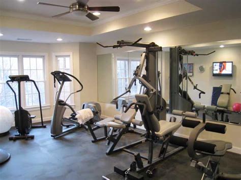 Flooring in your home gym is very important. Manly Home Gyms | Decorating and Design Ideas for Interior ...