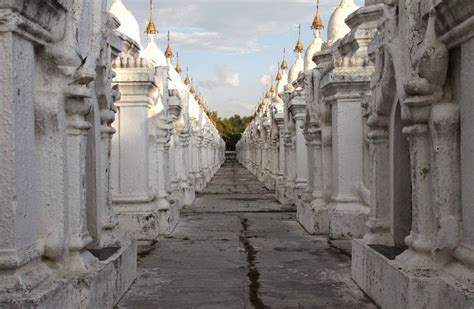 Kuthodaw Pagoda And The Worlds Largest Book Amusing Planet