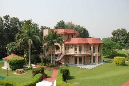 Farm House for rent in DLF CHATTARPUR ,New Delhi ...