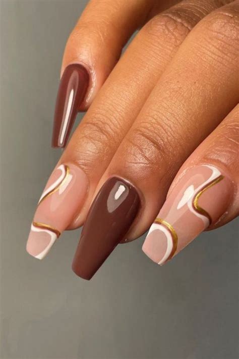 Ter unhas bem decoradas é uma forma de expressar personalidade e estilo