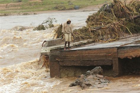 31 Cyclone Idai Victims Exhumed In Mozambique Iharare News