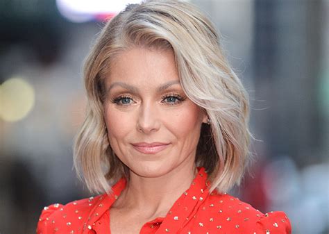 Kelly Ripa Net Worth 2021 Age Height Weight Husband