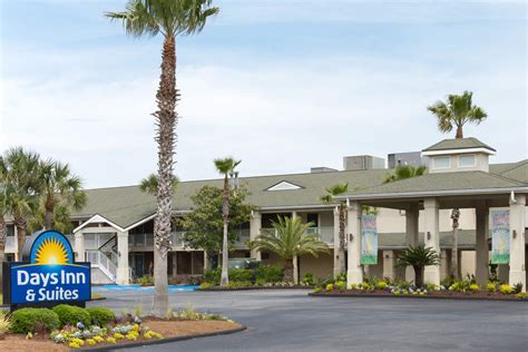 Days Inn & Suites by Wyndham Jekyll Island | Jekyll Island, GA Hotels