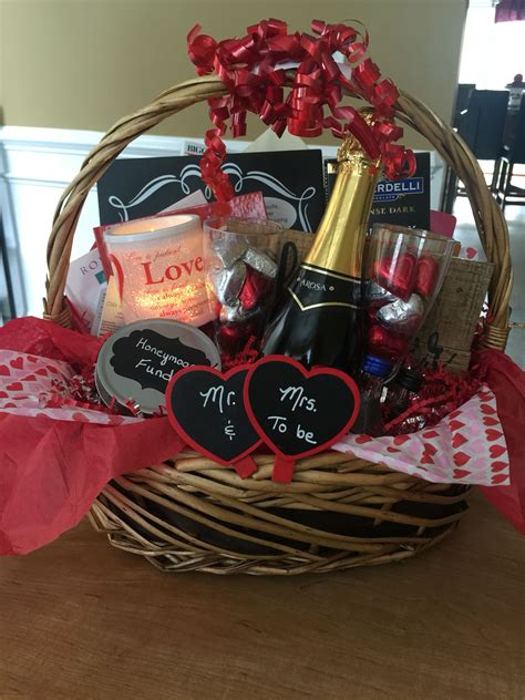 Engagement T Basket Homemade Diy T Ideas Bride To Be Bride