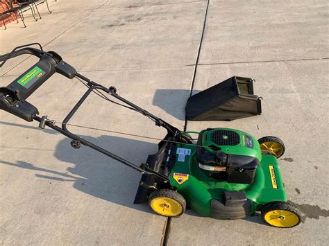 John Deere Js38 Self Propelled Lawn Mower Lawn Mowers Wichita