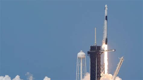 The europa clipper is scheduled to launch on top of a falcon heavy in october 2024. Dragon soars in successful NASA-SpaceX launch - ABC News
