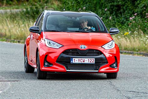 Toyota Yaris Hybrid review | DrivingElectric