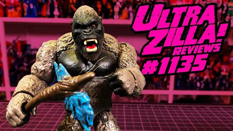 The trailer starts out with kong being brought out in chains and then released to fight a deadly monster that lurks in the ocean. PLAYMATES TOYS GODZILLA VS. KONG KONG W/BATTLE AXE REVIEW! - YouTube