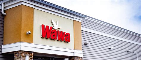 19 Year Old Wawa Employee Saves Womans Life With Cpr Says Hes