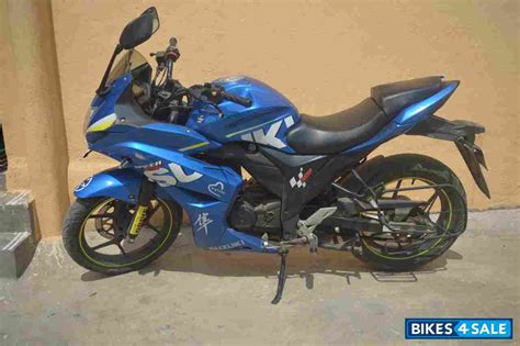 The newly introduced gixxer sf 250 motogp edition features a new racing blue paint scheme with team suzuki ecstar decals suzuki motorcycles india has been constantly in the news for the past couple of months. Used 2016 model Suzuki Gixxer SF Moto GP for sale in ...