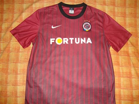 Představujeme vám domácí dresy ac sparta praha pro sezonu 2021/2022! Sparta Praha Home Camiseta de Fútbol 2011 - 2012 ...