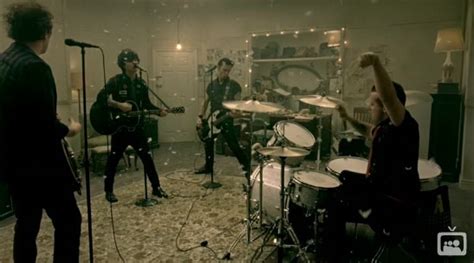 Comment must not exceed 1000 characters. 21 guns - Green Day Image (13190947) - Fanpop