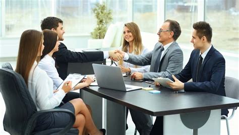 Best Tips for Keeping Your Employees Engaged at Business Meetings