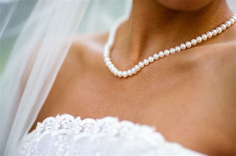 How To Wear Pearls From Every Day To Wedding Day Southern Bride