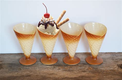 Vintage Italian Ice Cream Sundae Glasses Waffle Cone Shape Set Of 4