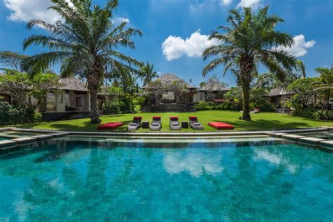 Check spelling or type a new query. Villa Beji Bali | 6-Bedroom | The Private World