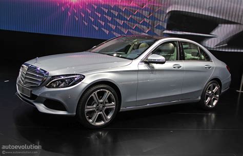 2015 Mercedes C Class Takes A Luxury Lead In Detroit Live Photos