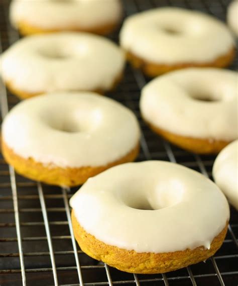 Baked Pumpkin Donuts With Maple Glaze