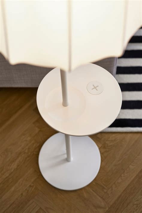 IKEA Lampen und Tische mit Qi-Ladegerät ab April
