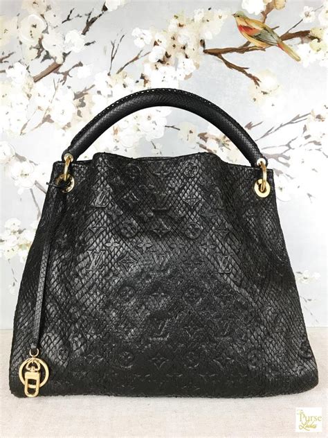 Louis Vuitton Black Artsy Hobo Bag | Ville du Muy