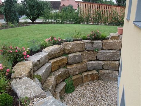 Der garten erlebt in deutschland seit einigen jahren wieder eine renaissance. Steinmauer garten, Garten landschaftsbau, Garten stufen