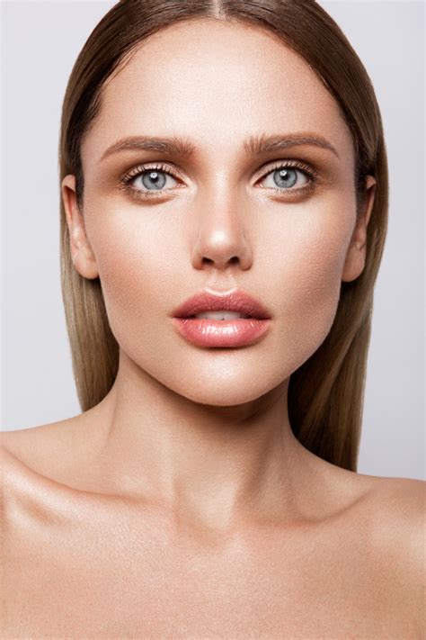 Comment réussir un maquillage nude Belle Chic