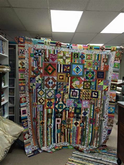 Pin By Gwendolyn Mcgee Boyd On This And That Quilt Projects Quilting