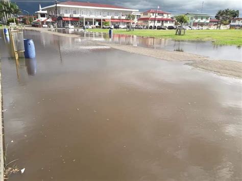 Video Ernstige Wateroverlast In Nieuw Nickerie Suriname