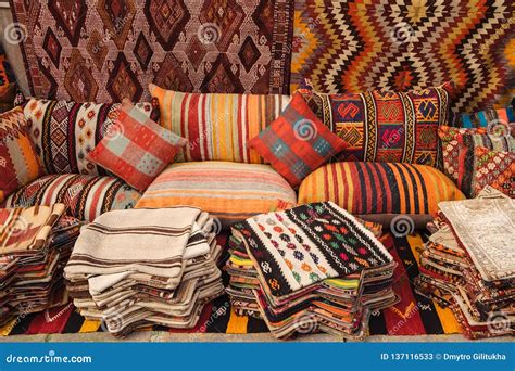 Traditional Turkish Textile On Egyptian Bazaar In Istanbul Stock Image