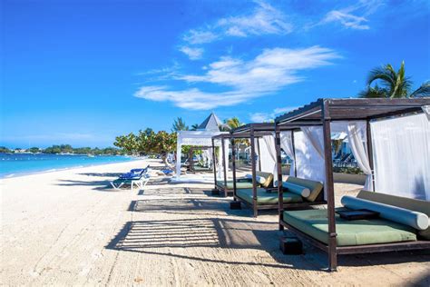 Xclusive Escapes At Azul Beach Resort Negril By Karisma With Return Business Class Flights