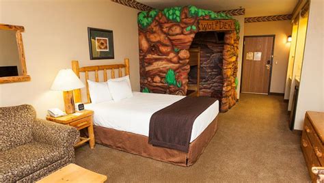 Wolf Den Suite Themed Suite Great Wolf Lodge Wisconsin Dells Wi
