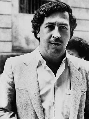It is a spanish form of the name paul. Nick L.: Killing Pablo: Biography and ultimatum of the notorious Pablo Escobar by Markus Bowden