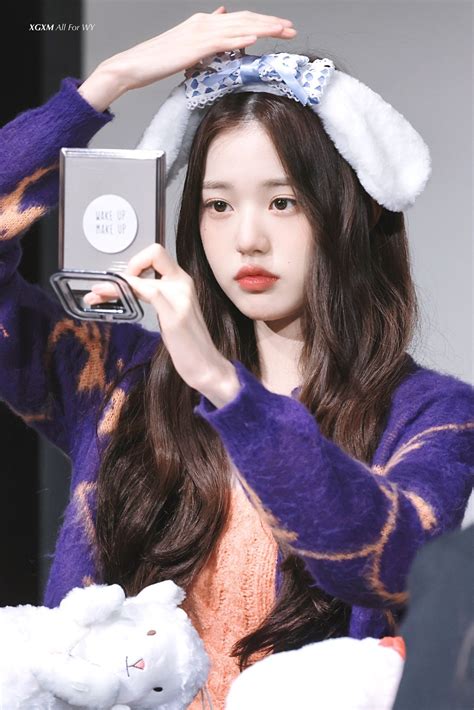 Kpop Girl Groups, Kpop Girls, Pretty People, Beautiful People, Girl