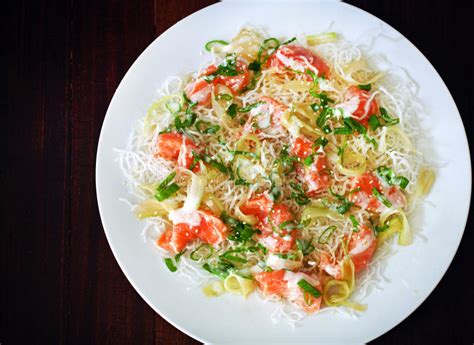 Cipolle fritte, esiste forse un antipasto più godurioso? Tagliatelle Di Riso Croccanti Fritte Con Ceviche, Cipolle ...