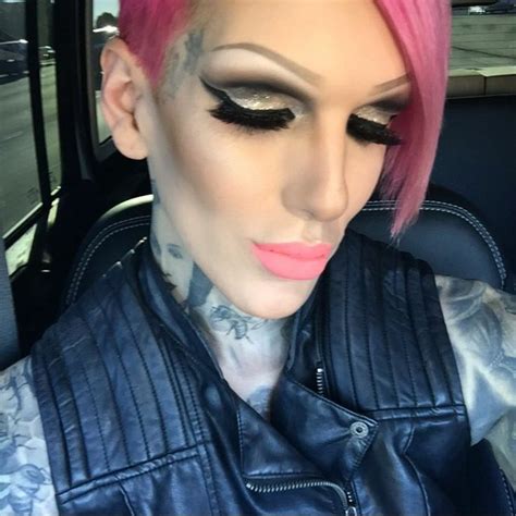 Jeffree star is an american entrepreneur, make up artist, youtuber, singer, and the founder and owner of jeffree star cosmetics. 250 best images about Jeffree star on Pinterest | Jeffree star cosmetic, Liquid to matte ...