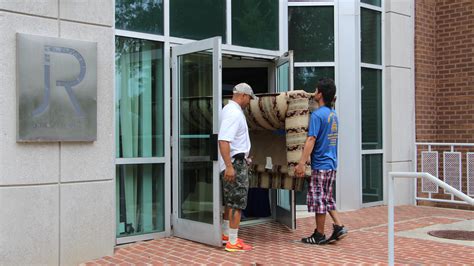 Moving Company Pitches in to Help Nonprofit (PHOTO) | Montgomery Community Media