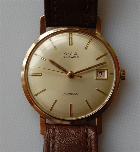 1966 Avia 9k Gold Mens Watch Birth Year Watches