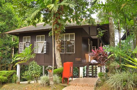 PENJEJAK BAYANGAN Percutian di Rumah Peranginan Persekutuan Tasik Kenyir