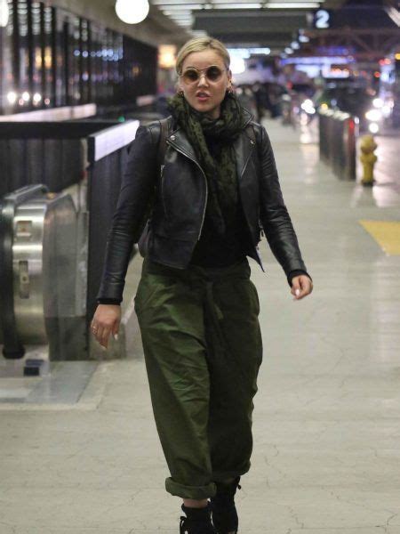 Abbie Cornish In Black Leather Jacket Los Angeles