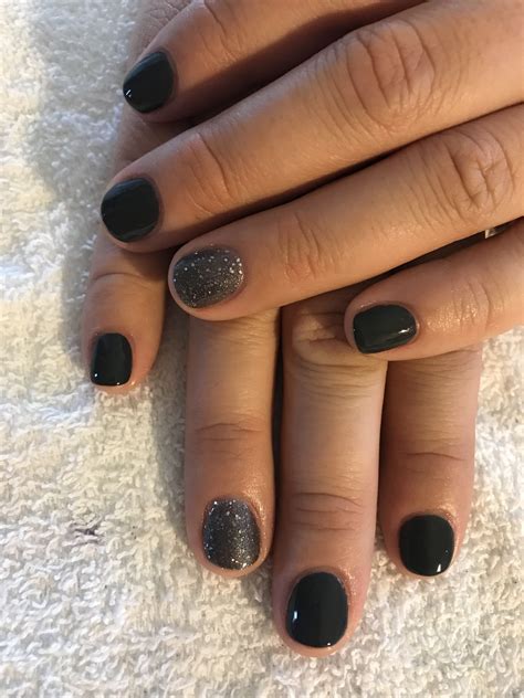 Dark Gray Gel With Gray Glitter Accents Nails Dark Grey Nails Dark Gray Fancy Nails Love