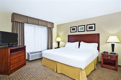 Our hotel is centrally located in mission valley, california. Holiday Inn Express Hotel & Suites East Lansing (East ...