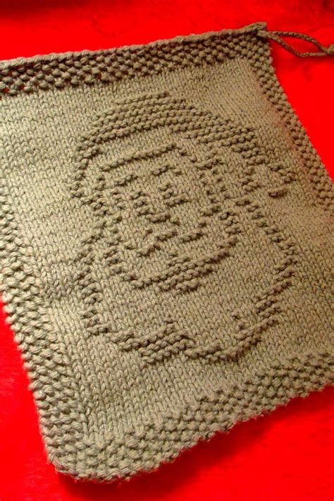 Ravelry The Santa Cloth By Kris Knits Knitted Washcloth Patterns Dishcloth Patterns Free