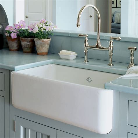 More specifically, cheap farmhouse kitchen sinks. 10 Pieces of American Interiors That Our Homes Lack | Home ...