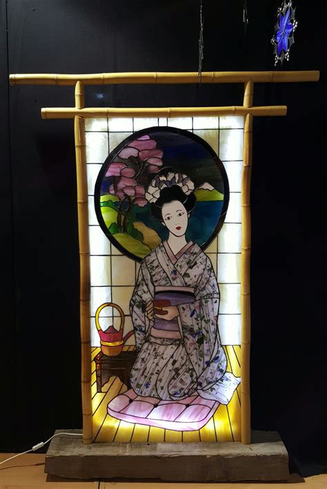 Stained Glass Geisha Arte En Vidrio Pintura Vertida Mosaicos