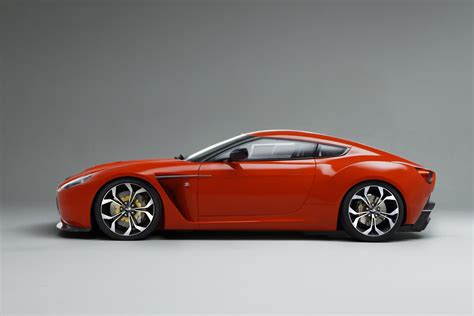 Aston Martin V12 Zagato Autoomagazine