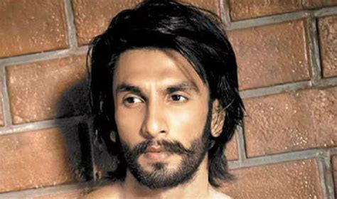 Why Is Ranveer Singh Feeling Very Weird India Com