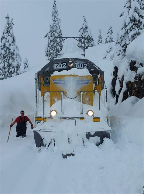 Union Pacific 602 Snow Removal Train Over Donner Pass In 2017 Emd Gp38
