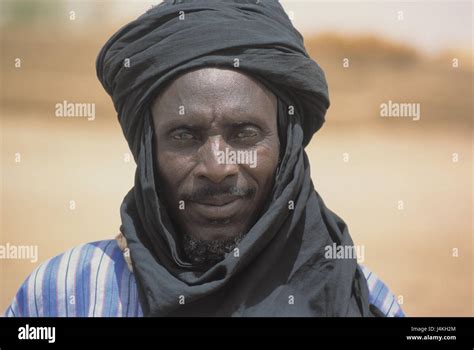 Burkina Faso Gorom Gorom Tuareg Turban Veils Portrait No Model