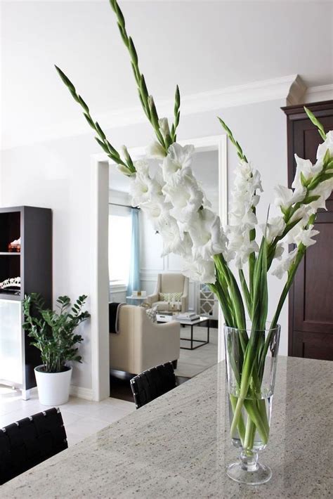 Flower Arrangements Ideas White Gladiolus Flowers In A Tall Round